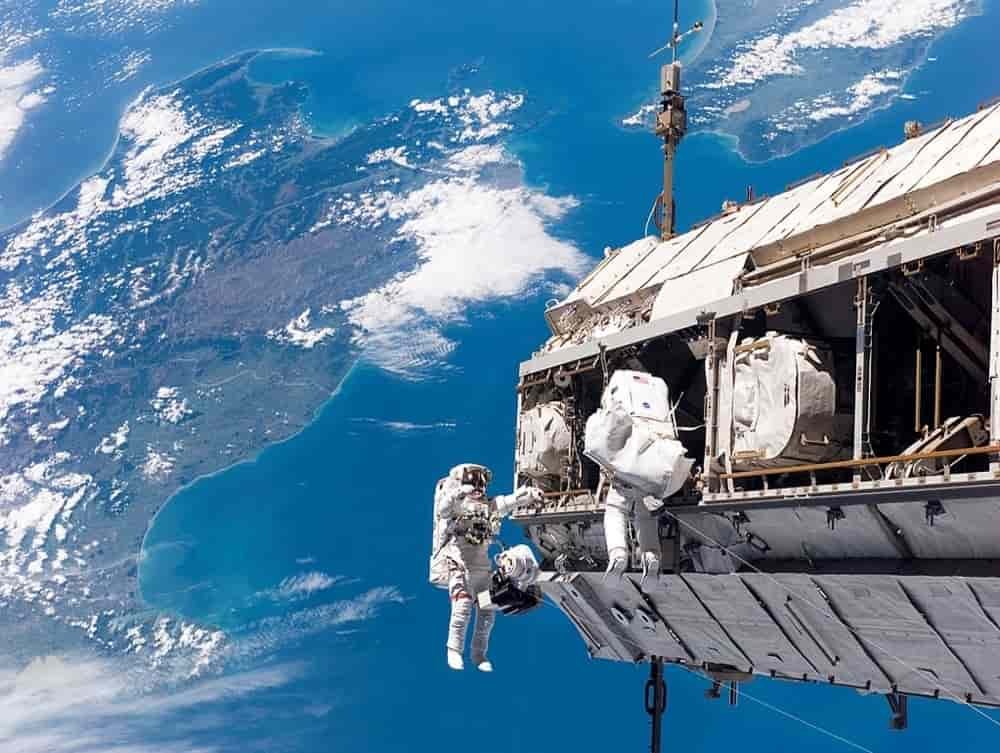 Spacewalk astronauts