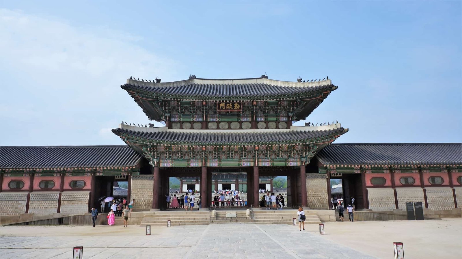 Geunjeongmun Gate and Corridor of Gyeongbokgung Palace