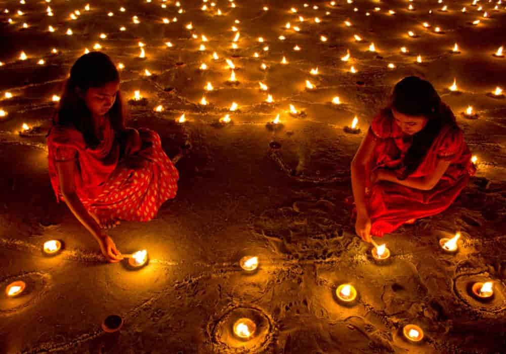 Diwali the festival of lights for Hindus | The history and customs