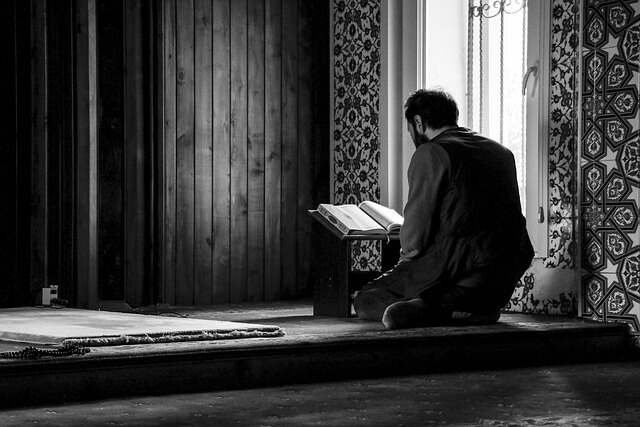 Understanding Islamic Prayer: A Divine Connection with Allah