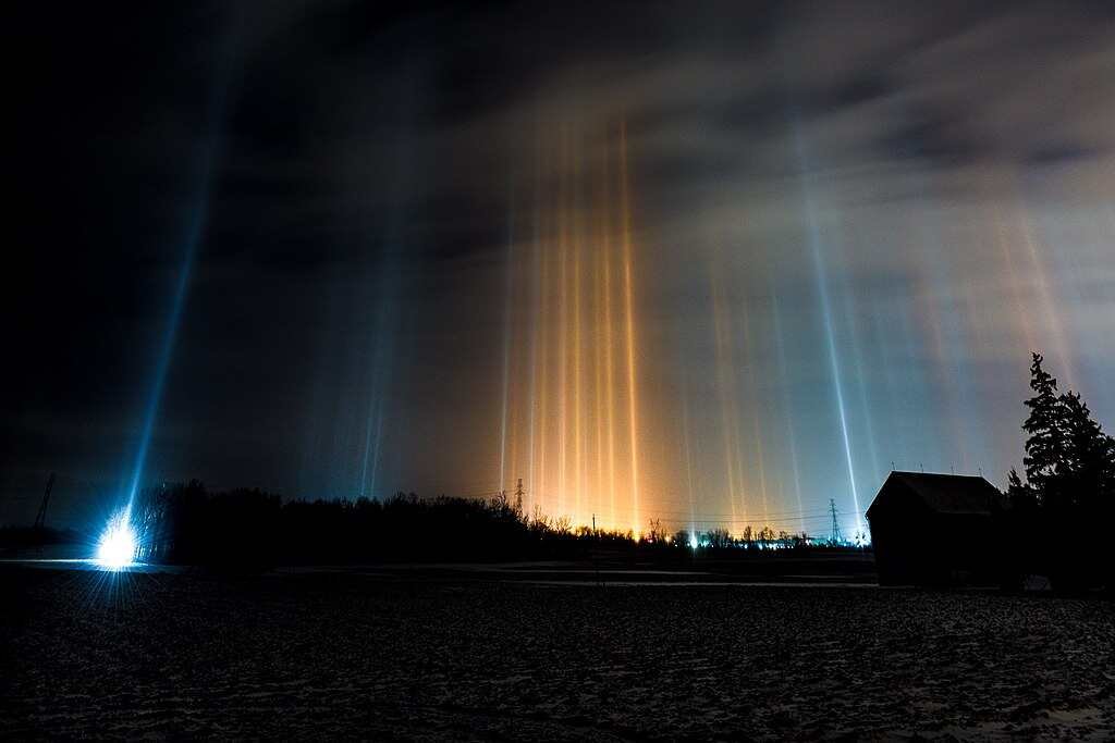 Exploring Light Pillars: A Unique Optical Atmospheric Phenomenon